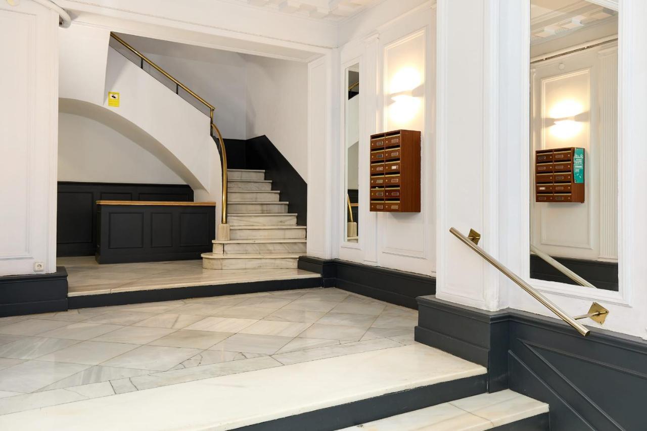 Апартаменты Casa Cosi - Casanova 6 Барселона Экстерьер фото